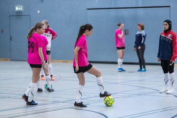 Bild 69 - B-Juniorinnen 2 Loewinnen Cup